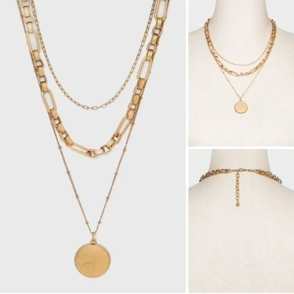NWT! Universal Thread Disc Charm and Chain Layered Necklace